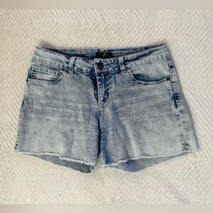 Frayed Hem Light Blue Denim Shorts